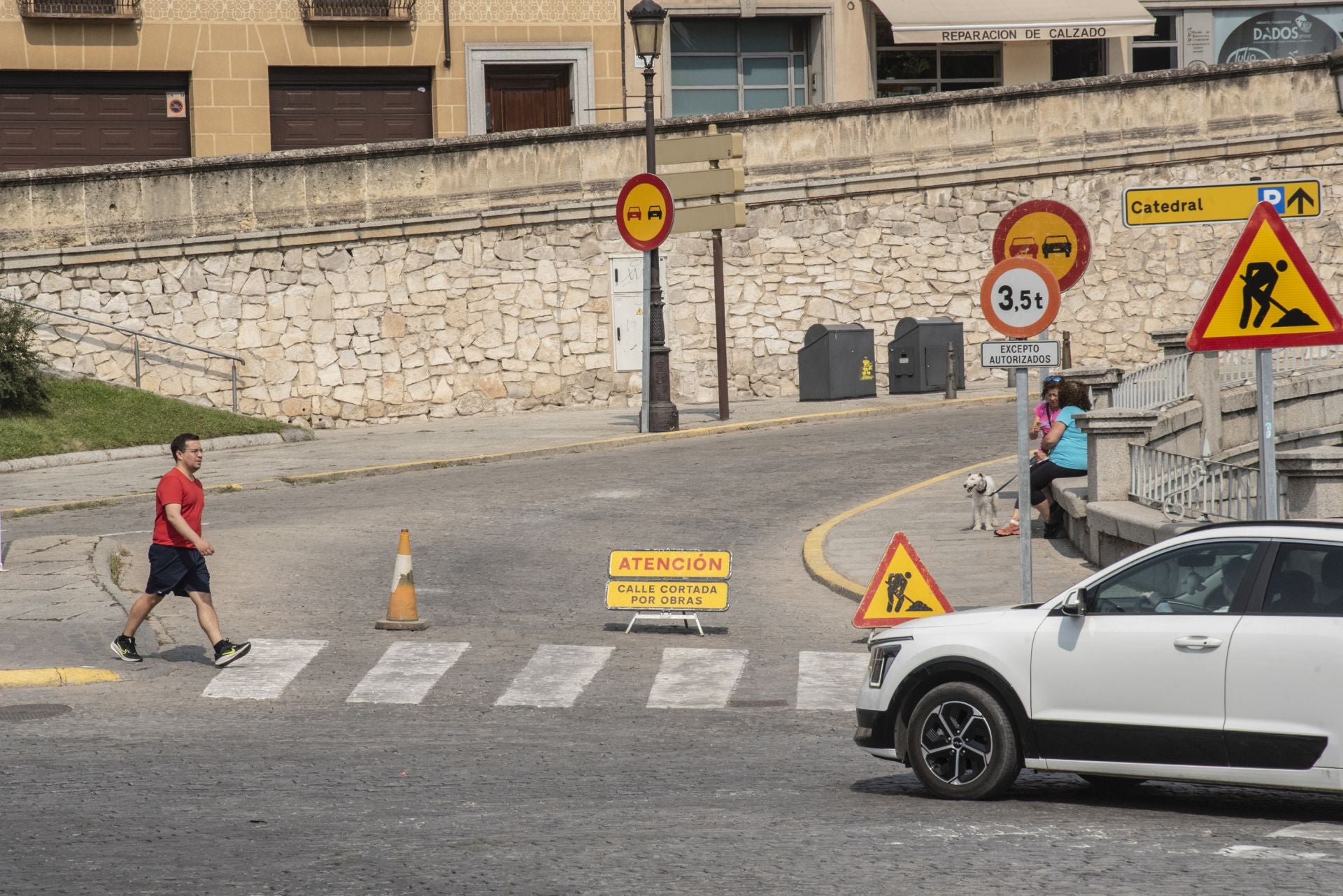 Jornada de atascos y calles cortadas en Segovia