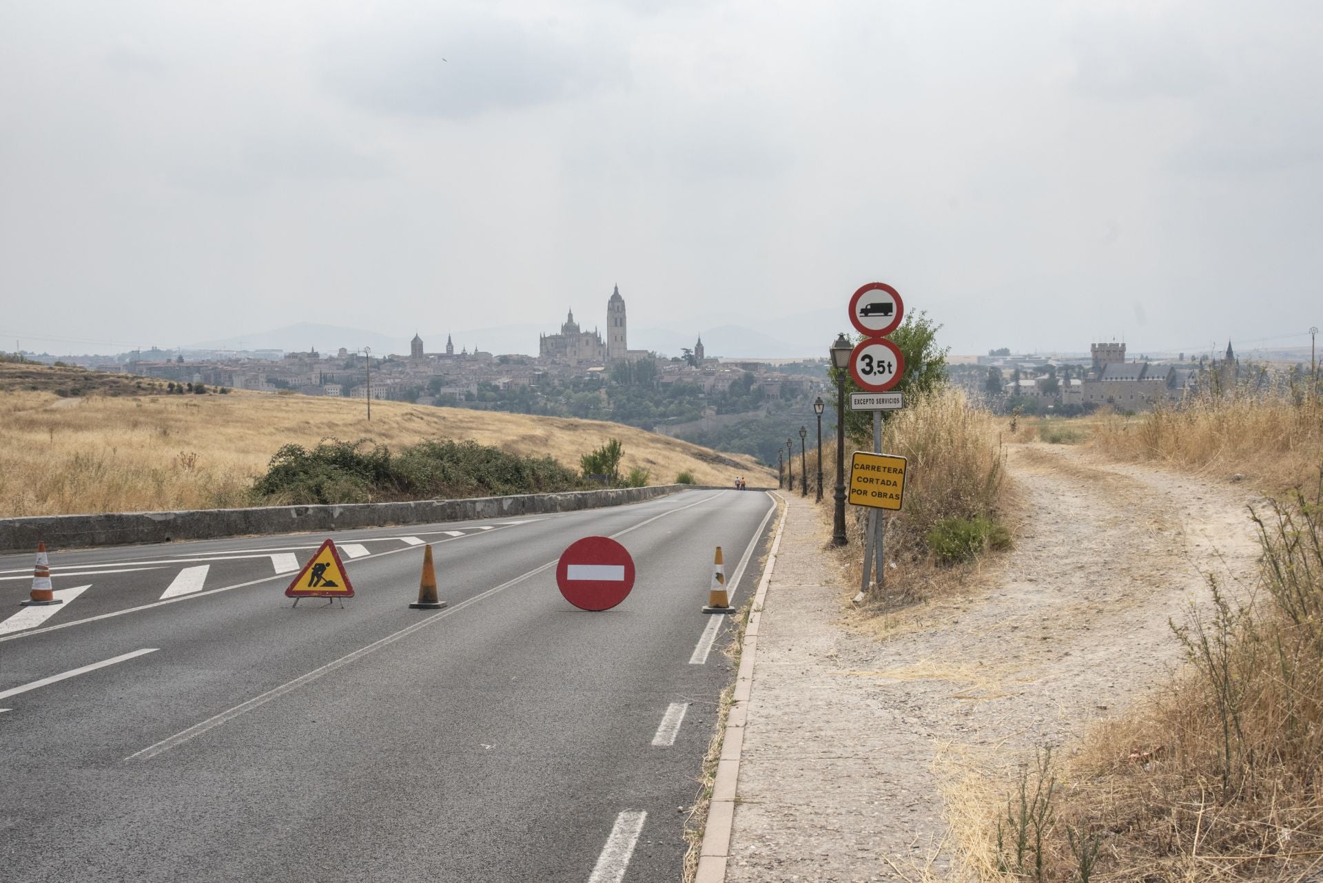Jornada de atascos y calles cortadas en Segovia