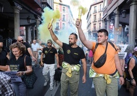 Imágenes de la protesta celebrada este miércoles en Valladolid contra la gestión de los incendios forestales en Castilla y León