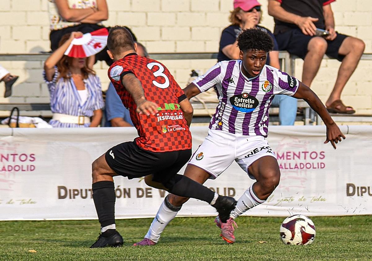 Imagen principal - El Promesas se mete en semifinales del Trofeo Diputación con lo justo