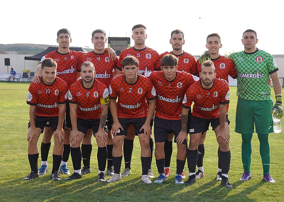 Imagen secundaria 1 - El Promesas se mete en semifinales del Trofeo Diputación con lo justo