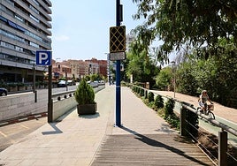 El aspecto actual del paseo de Isabel la Católica, donde se ha ampliado la acera.