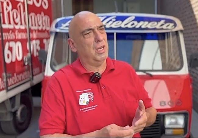 Roberto Alonso con su famosa Hieloneta