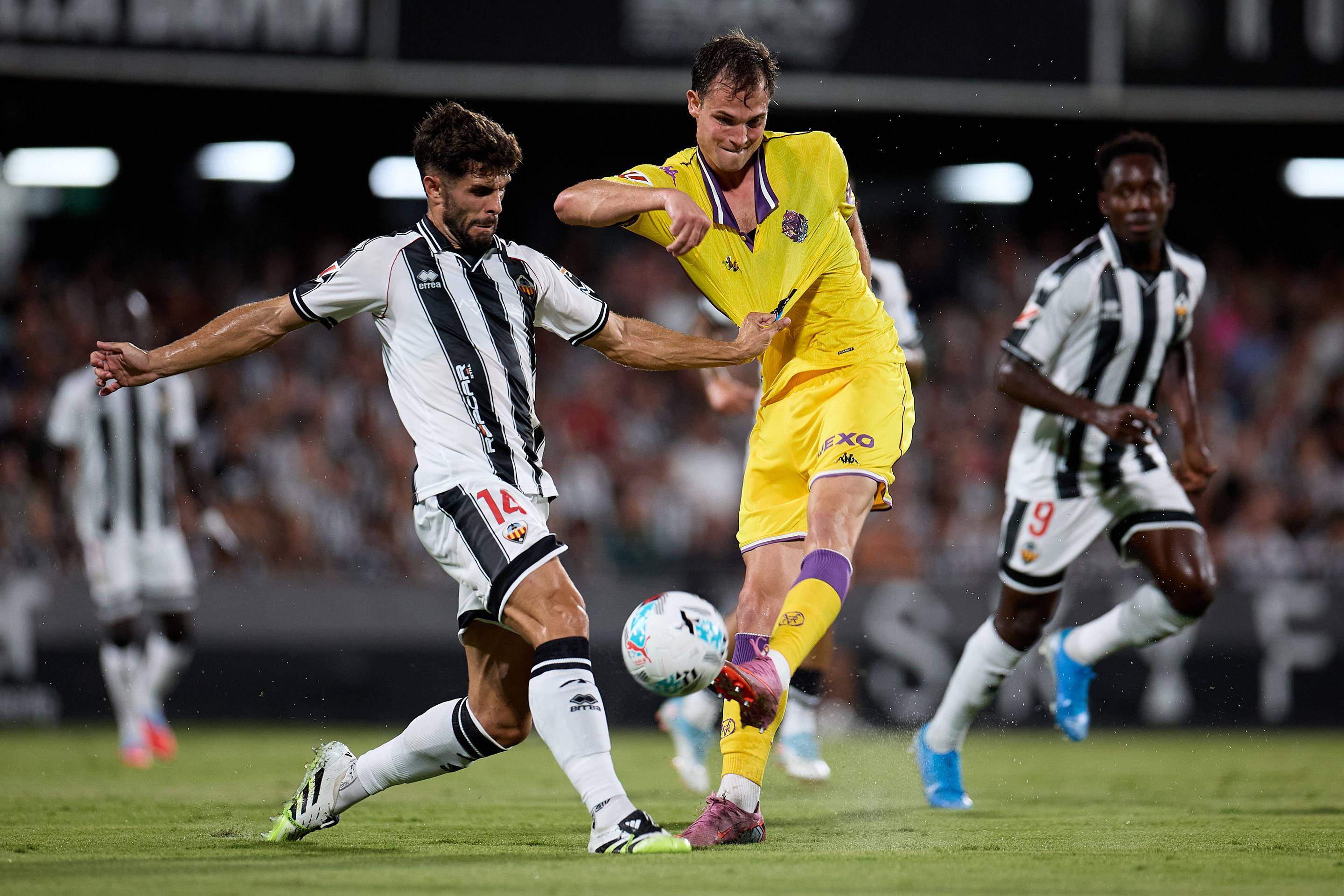 La victoria del Real Valladolid en Castalia, en imágenes