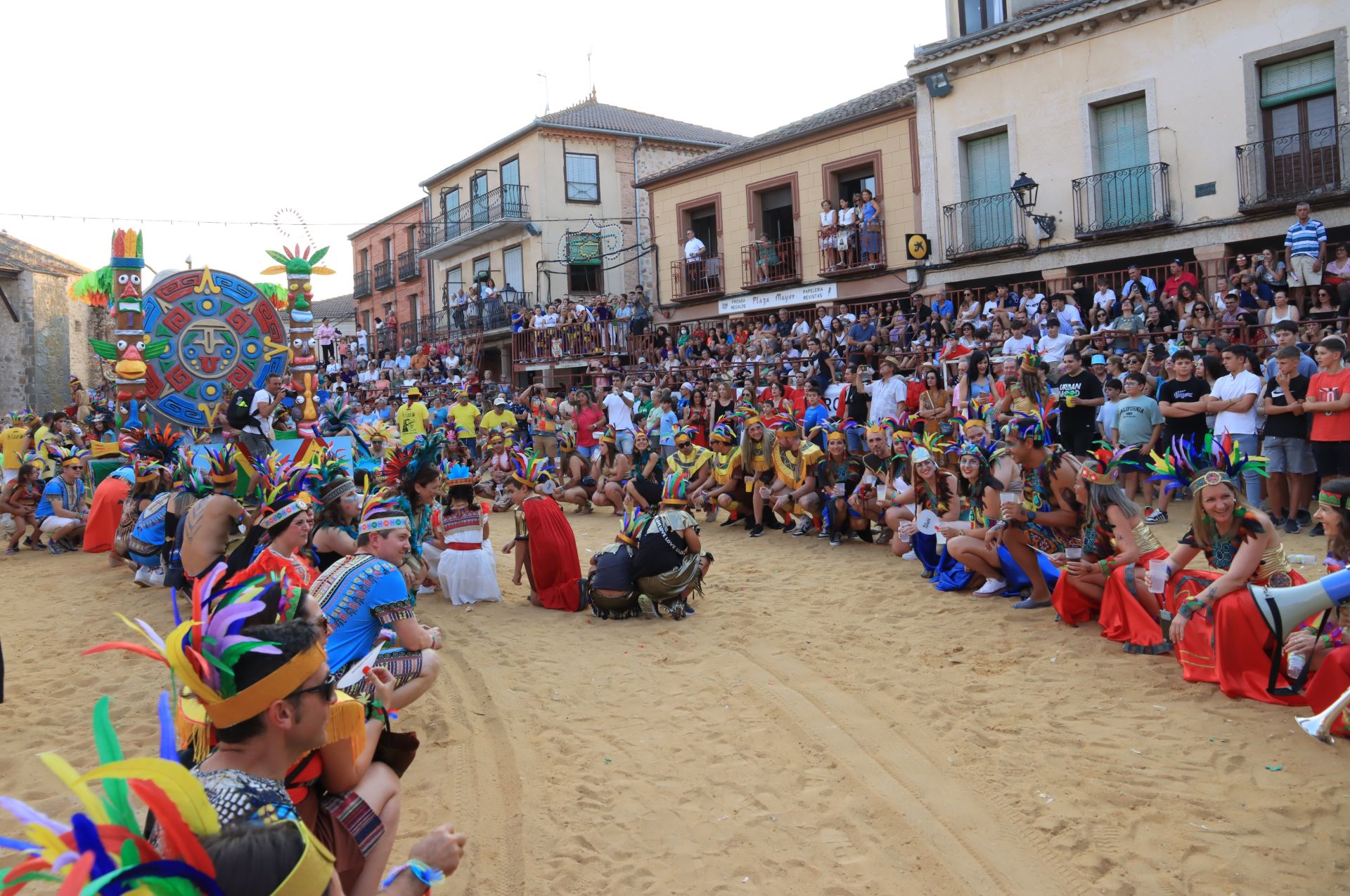 Fotografías del gran desfile de carrozas en Fuentepelayo