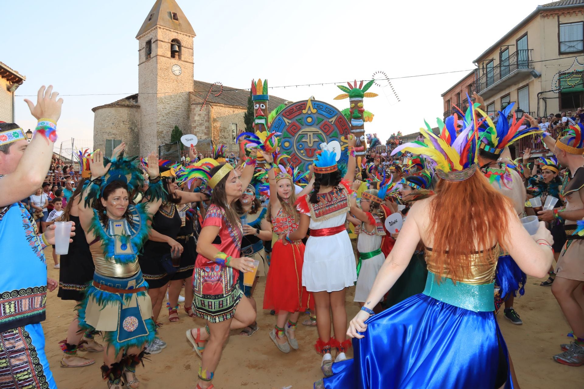 Fotografías del gran desfile de carrozas en Fuentepelayo