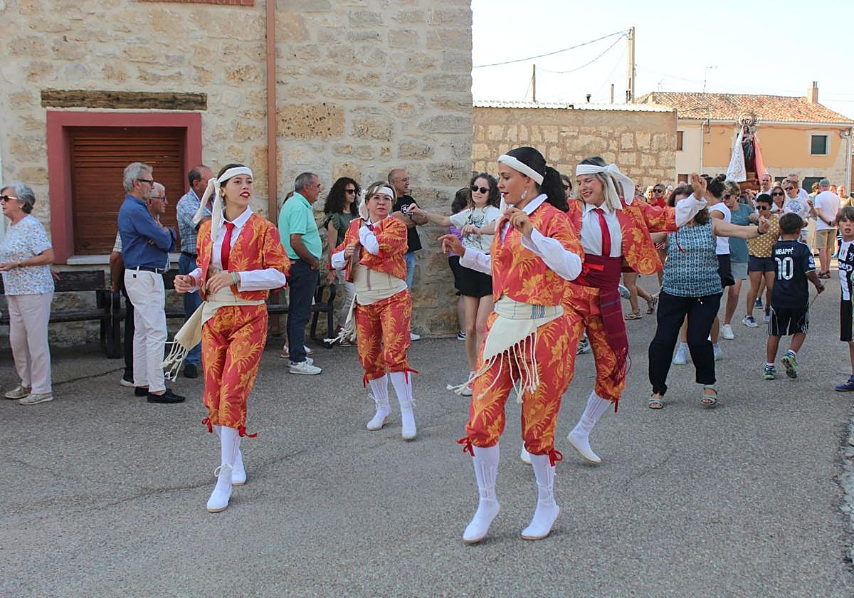 Bailes en Tabanera de Cerrato.