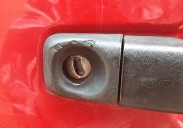 Detenido por forzar la cerradura y robar herramientas del interior de una furgoneta