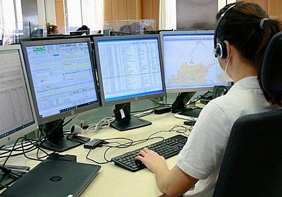 Imagen de archivo de la sala del 112 de Castilla y León.