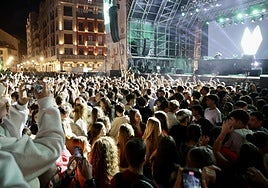 Público en la sesión del DJ Belga Yves V, Festival electrónico internacional 2024.