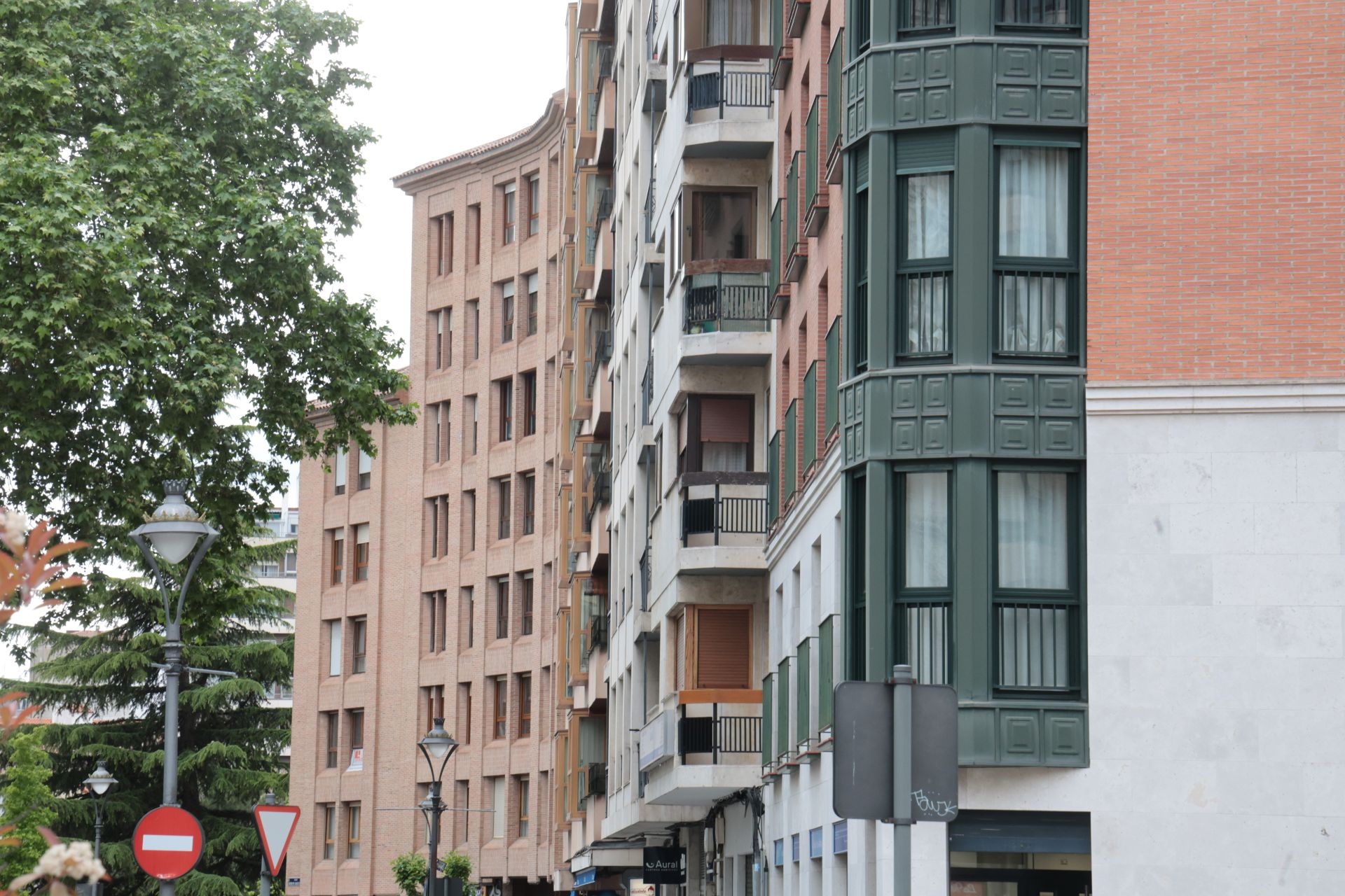 Viviendas en Plaza de la Universidad de la capital.