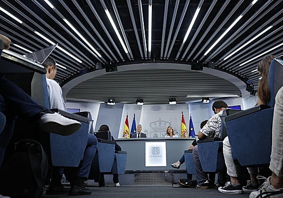 Rueda de prensa posterior al Consejo de Ministros, este martes.