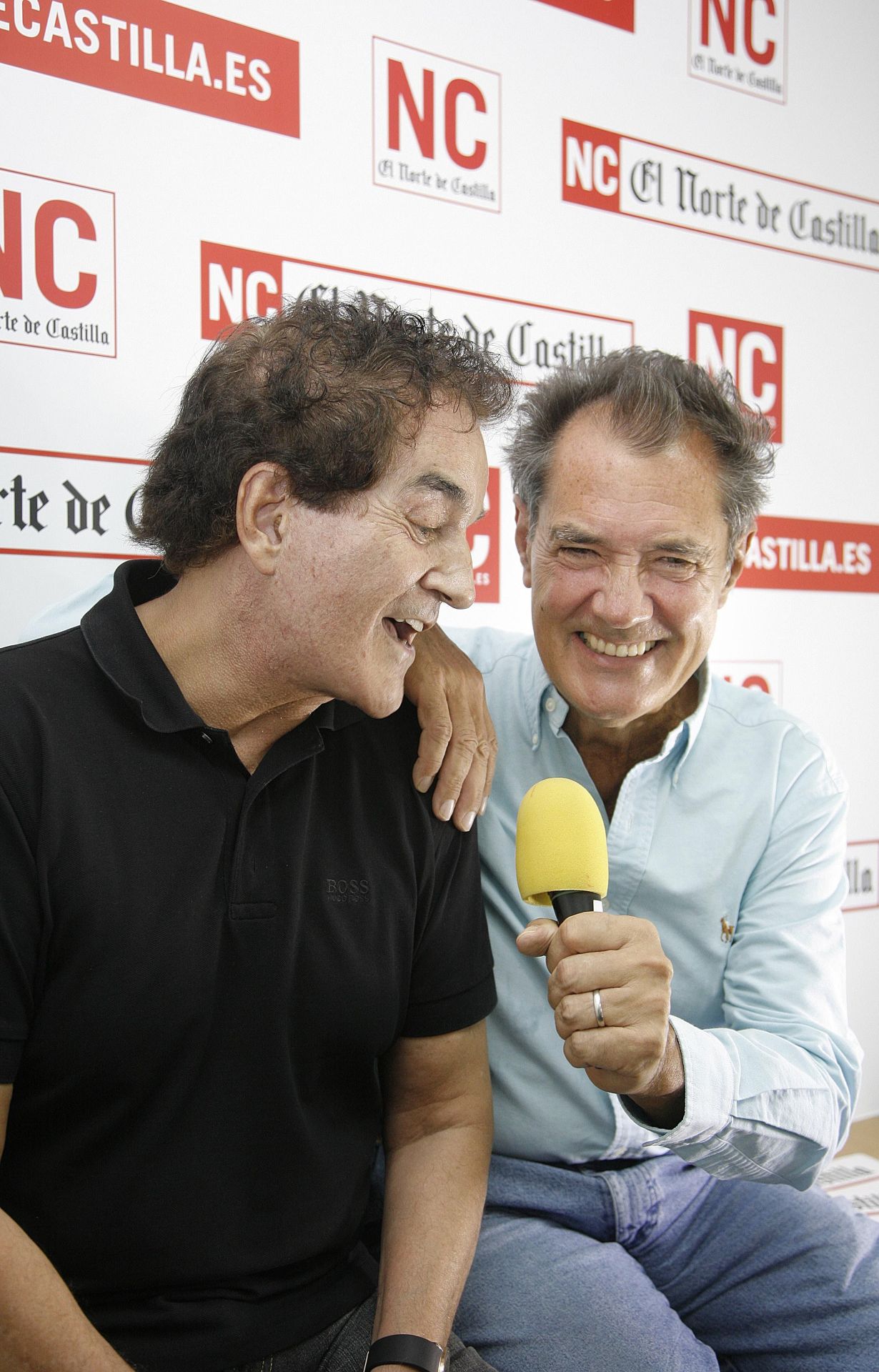 Manuel de la Calva (izquierda) y Ramón Arcusa, el Dúo Dinámico, respondieron a las preguntas de los lectores en un videochat de El Norte de Castilla de septiembre de 2008.