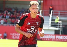 Mathis Lachuer, en un partido de la pasada temporada en Anduva.