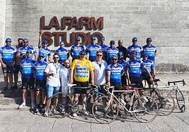 Miembros de La Factoría, con sus disfraces de este año para las fiestas de La Granja.