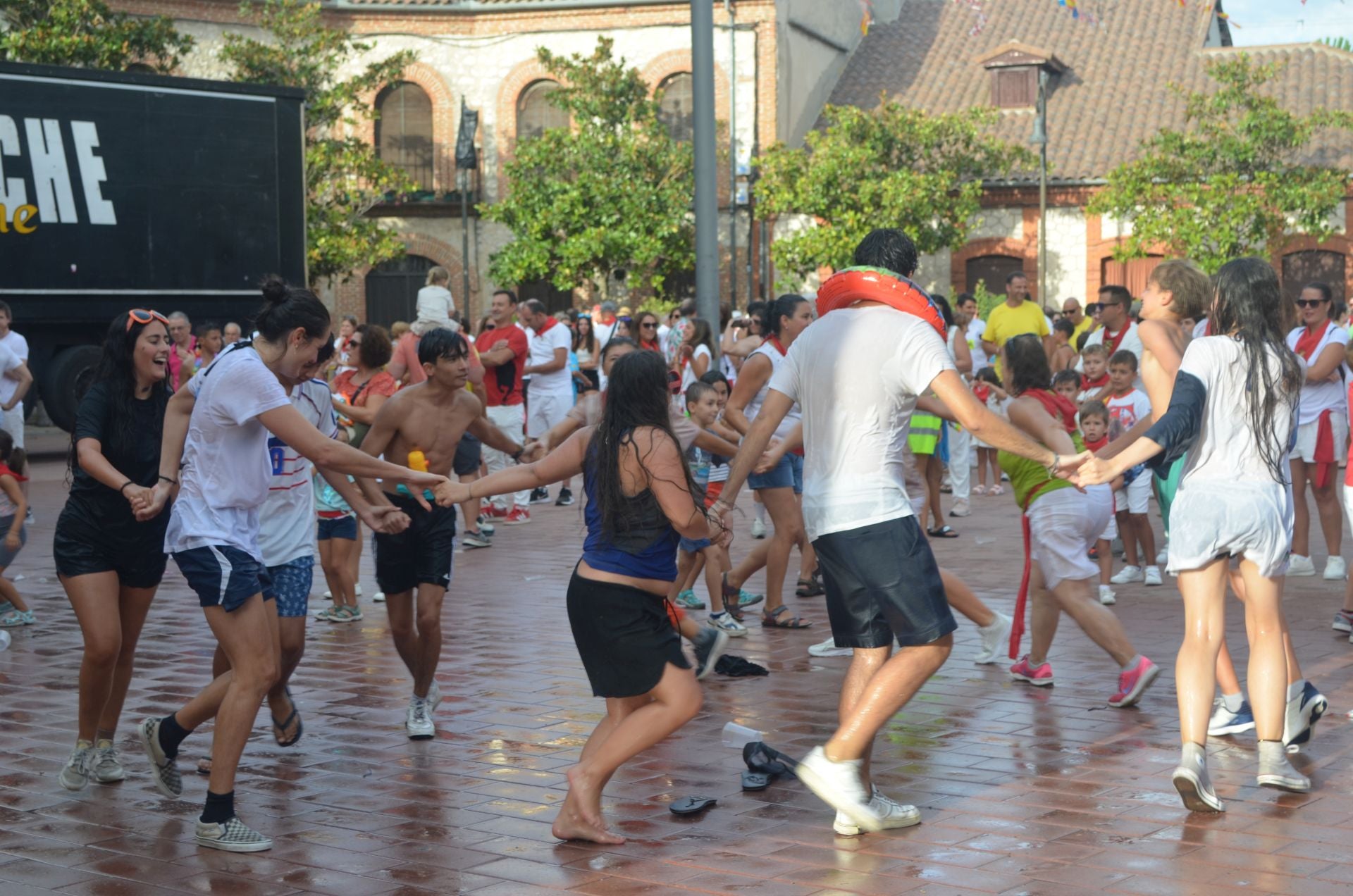 Las imágenes del inicio de las fiestas de Pedrajas