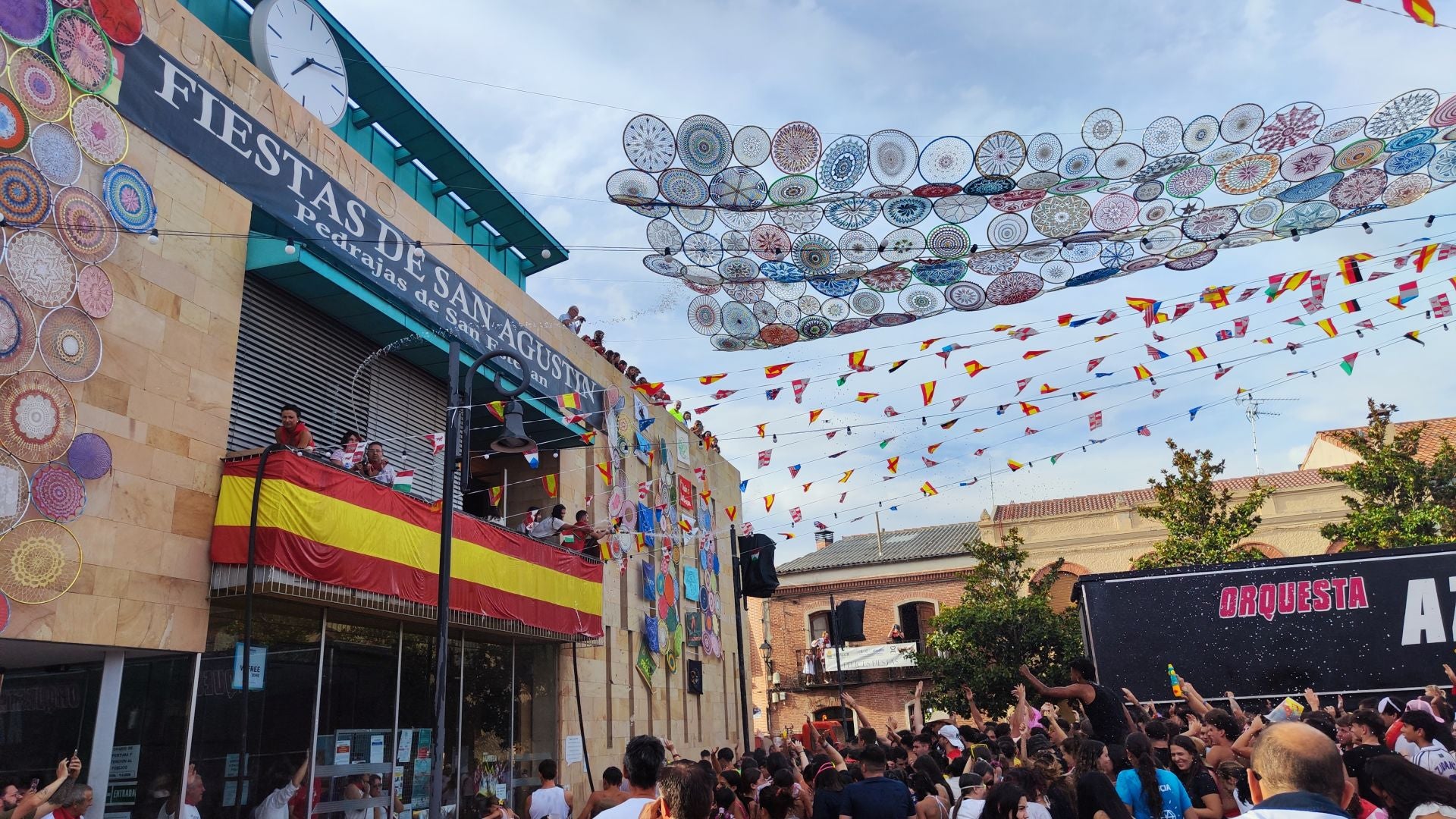 Las imágenes del inicio de las fiestas de Pedrajas