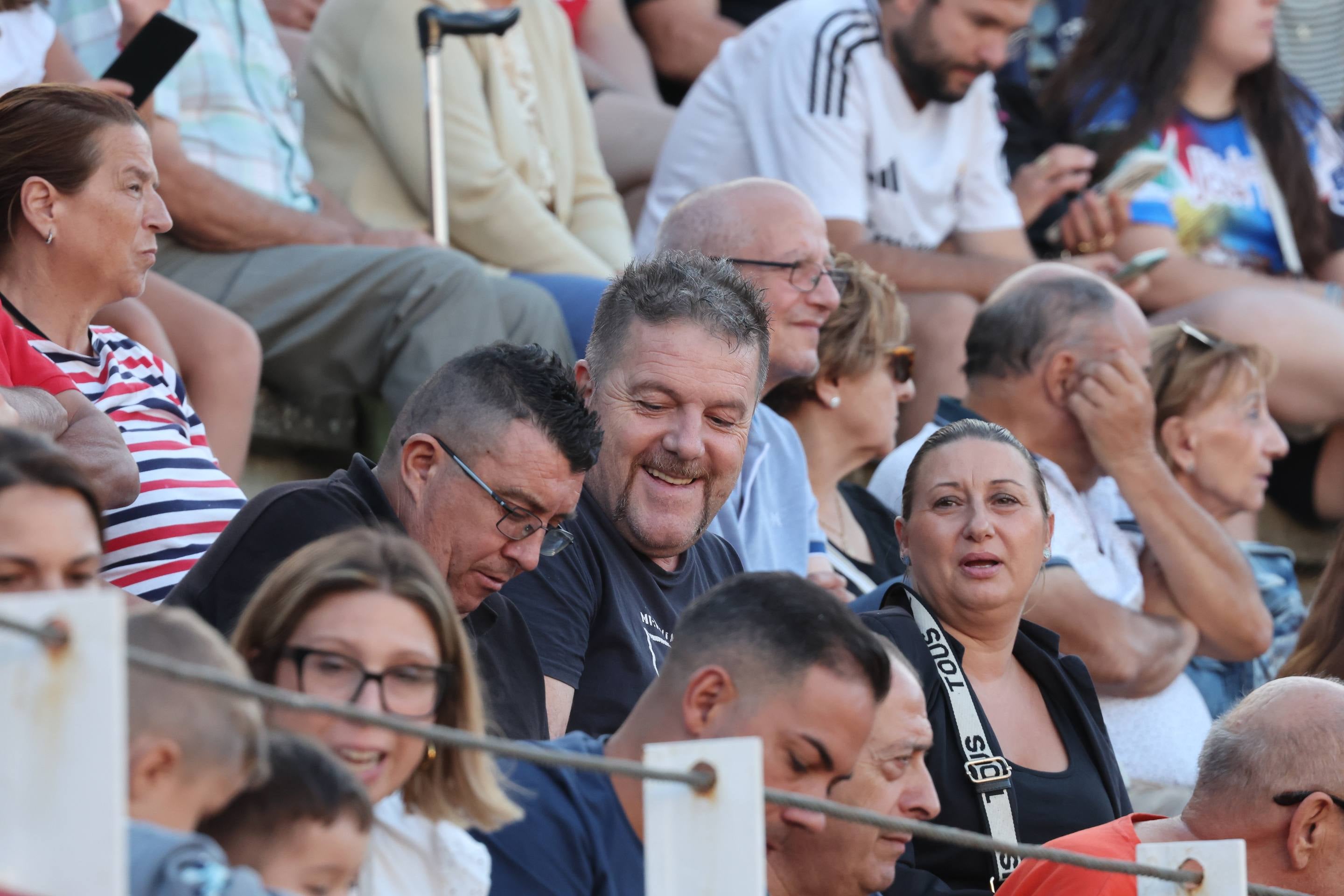 El encierro de bueyes y el desenjaule de novillos de Medina del Campo, en imágenes