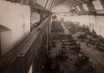 Un tesoro en el trastero: hallan una colección de fotos inéditas sobre el despegue industrial de Valladolid