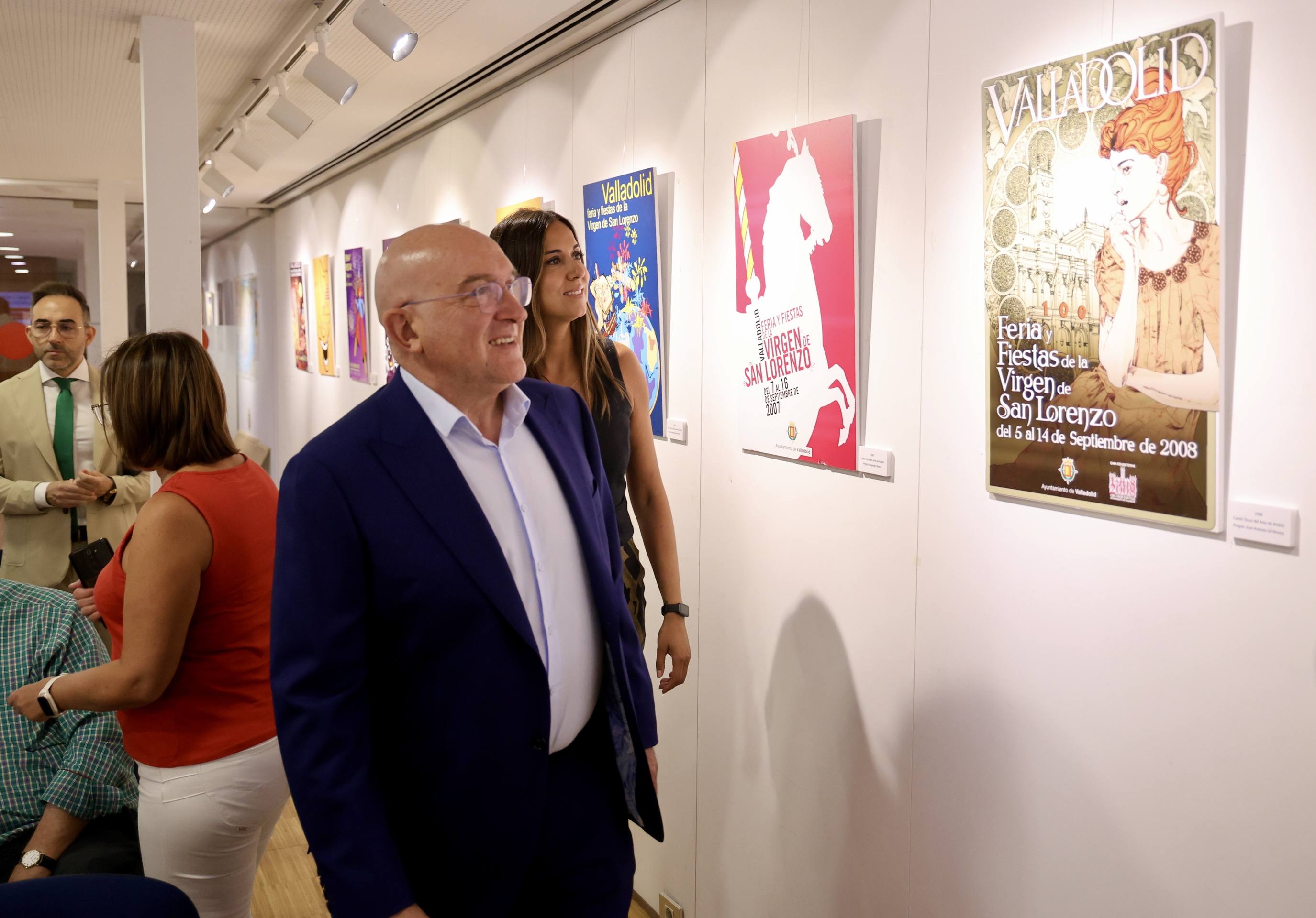 Los 25 años de carteles de las Fiestas de la Virgen de San Lorenzo, en imágenes