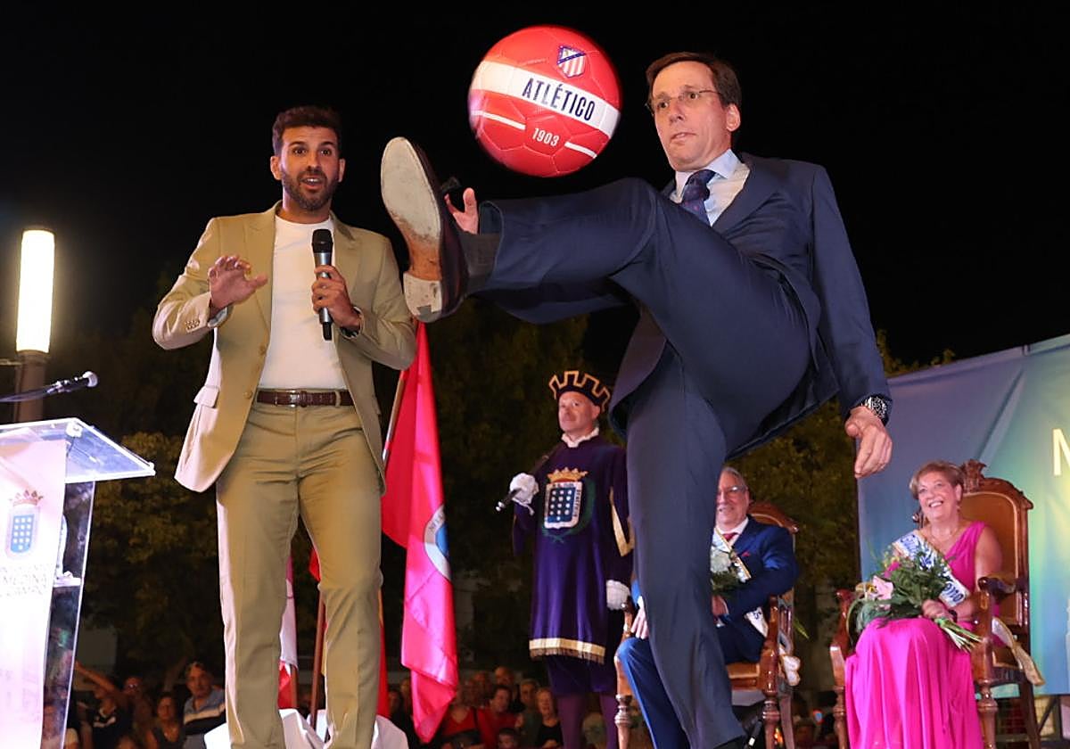 Almeida durante su discurso en las fiestas de Medina del Campo