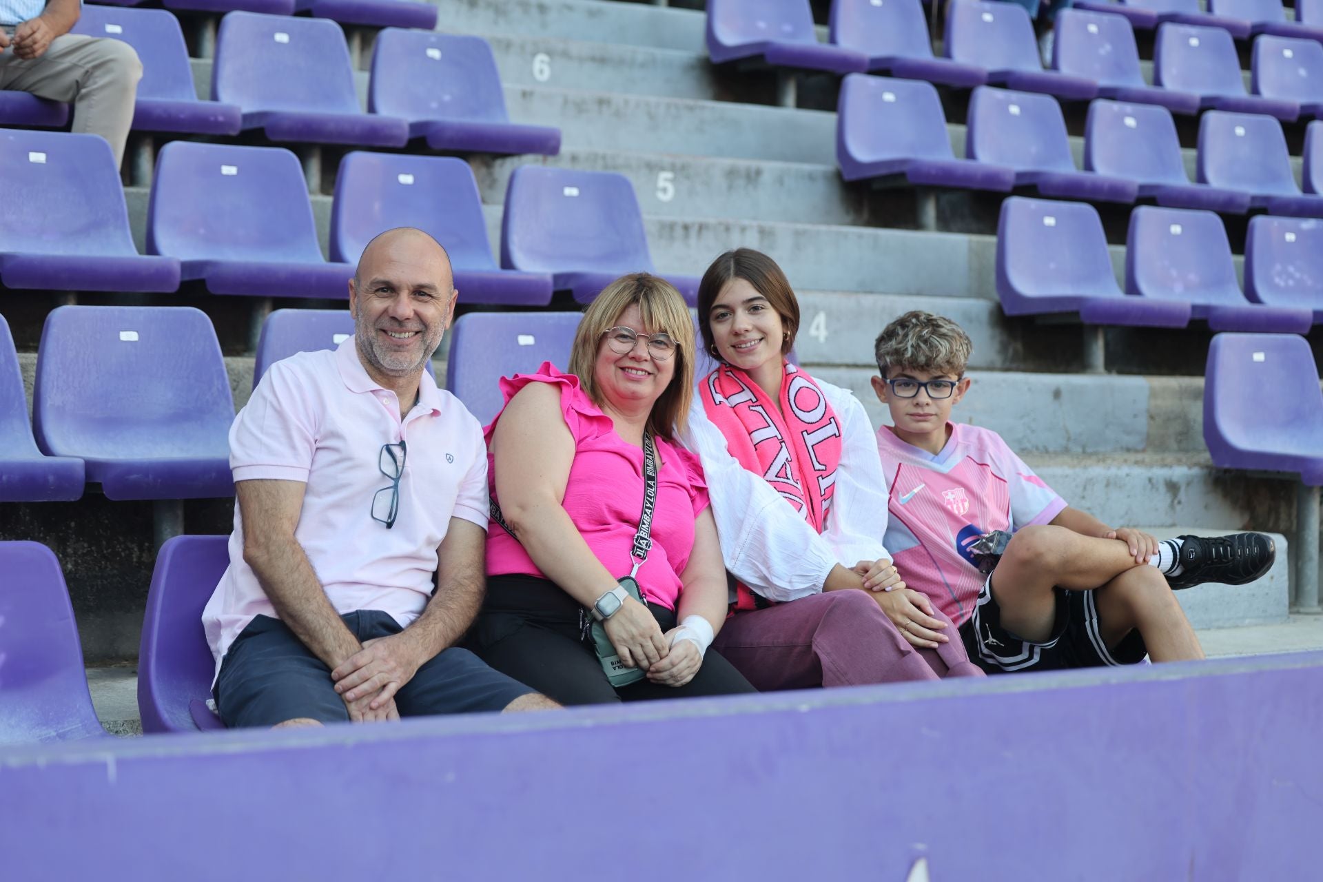 Búscate en la grada del Real Valladolid (1/4)