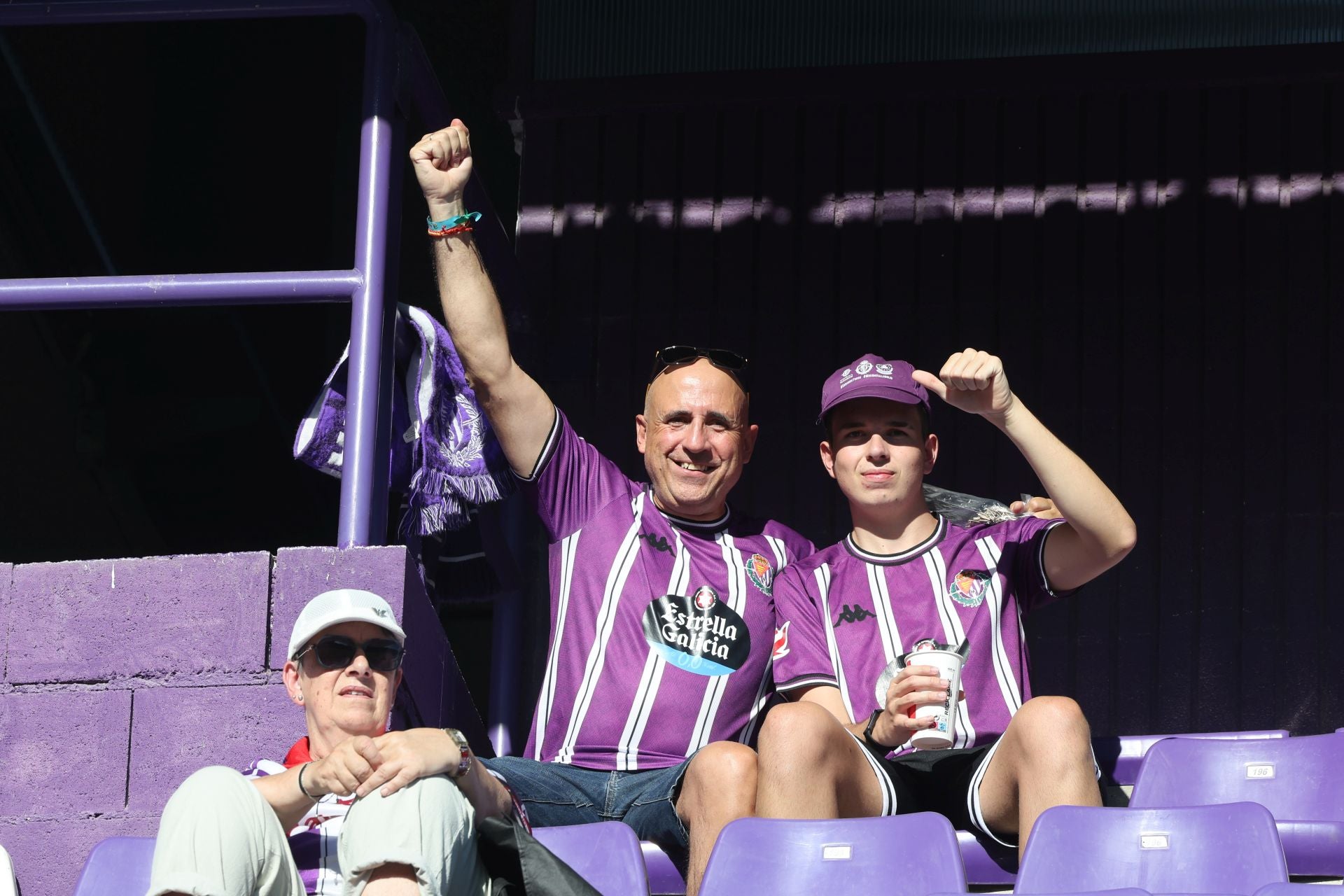 Búscate en la grada del Real Valladolid (3/4)