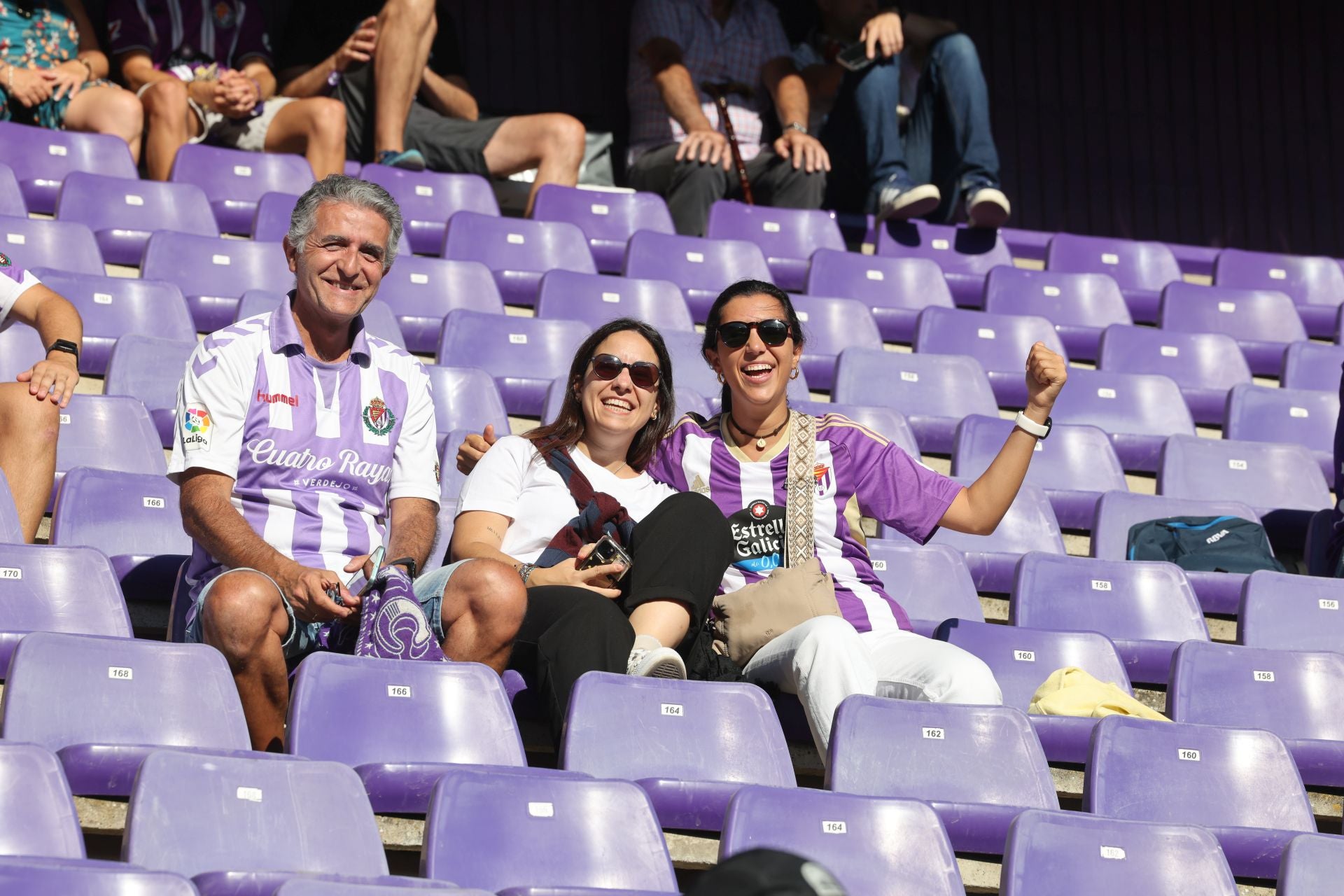Búscate en la grada del Real Valladolid (3/4)