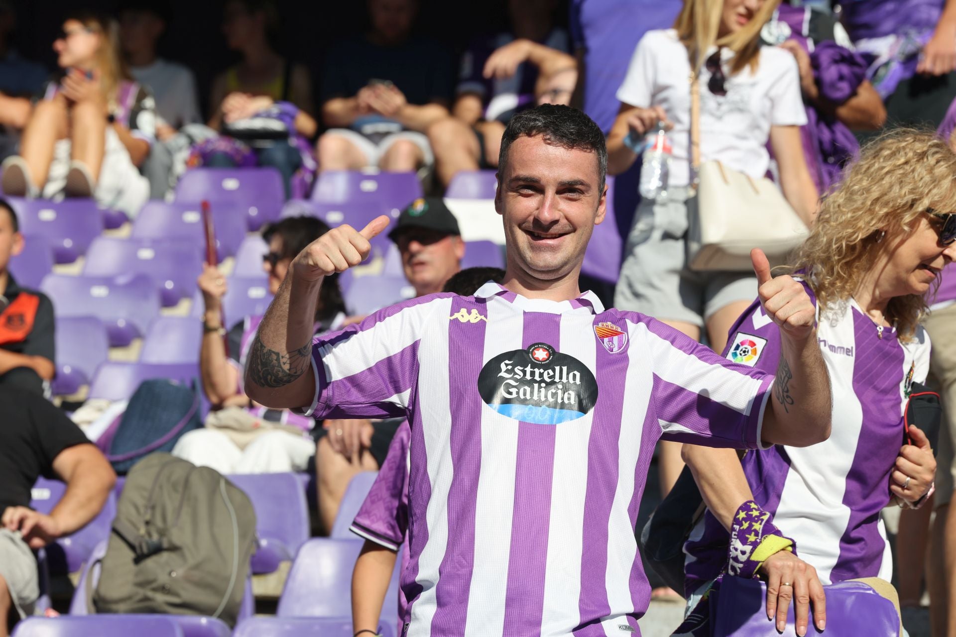 Búscate en la grada del Real Valladolid (2/4)