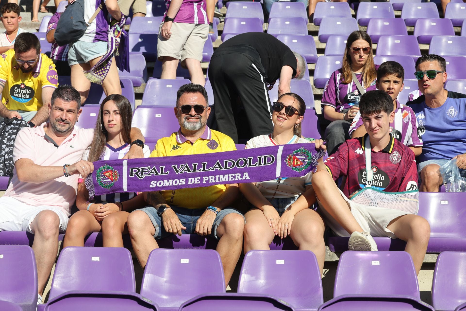 Búscate en la grada del Real Valladolid (1/4)