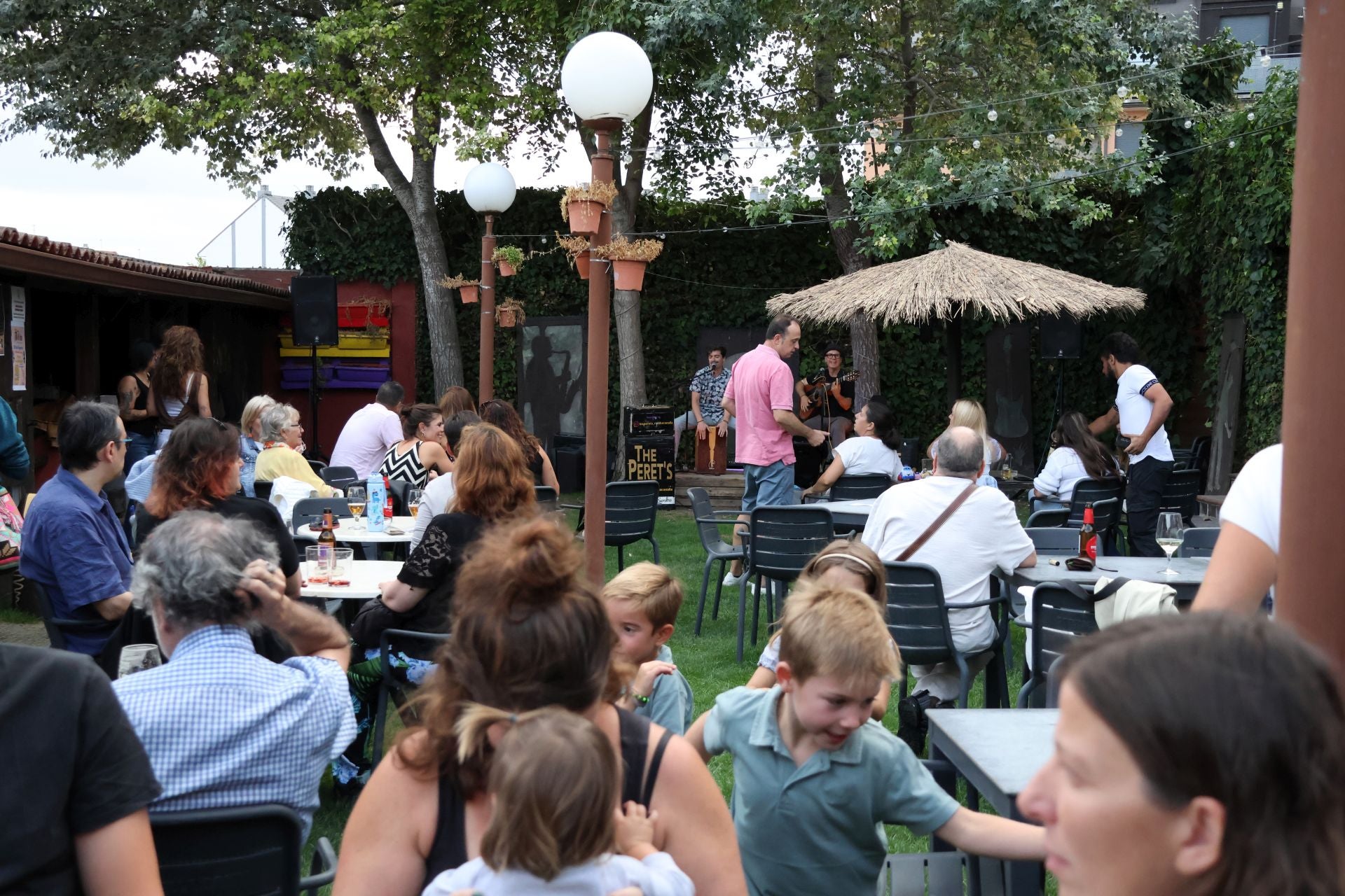 Concierto de The Perets en Santovenia de Pisuerga