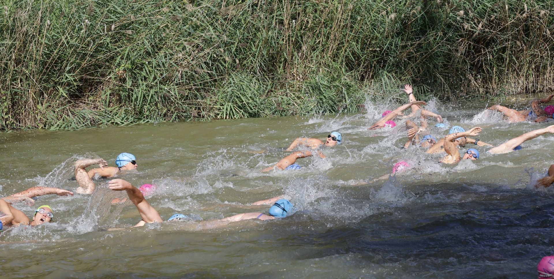 La Travesía a Nado del Carrión, en imágenes