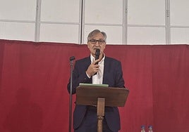 José Antonio Cuadrado durante el pregón de las fiestas de Villafrechós