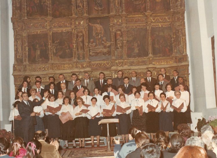 Actuación de la coral valderense de Mayorga. 14 de abril de 1981.