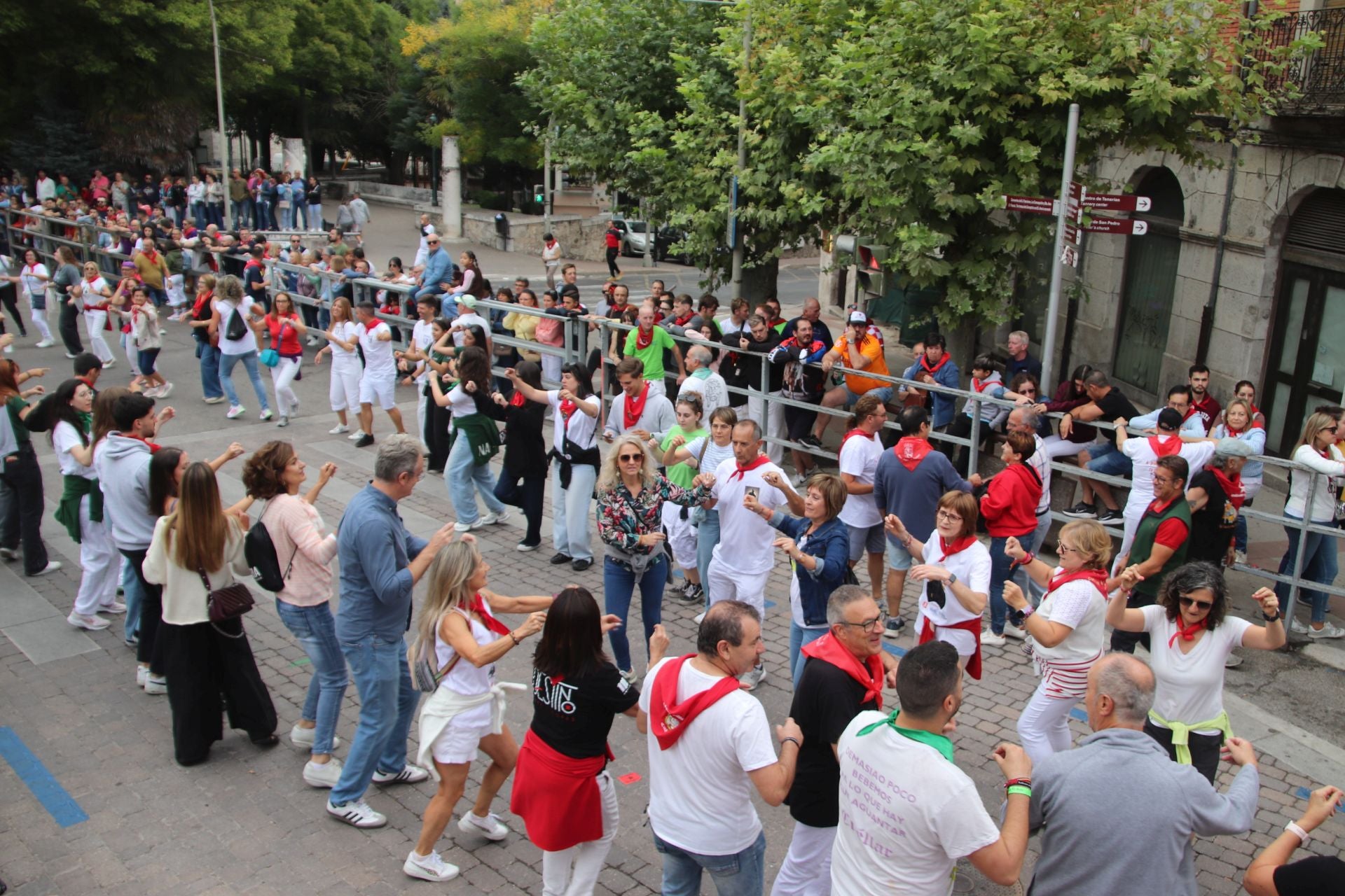 Fotos del ambiente en Cuéllar durante el primero de sus encierros