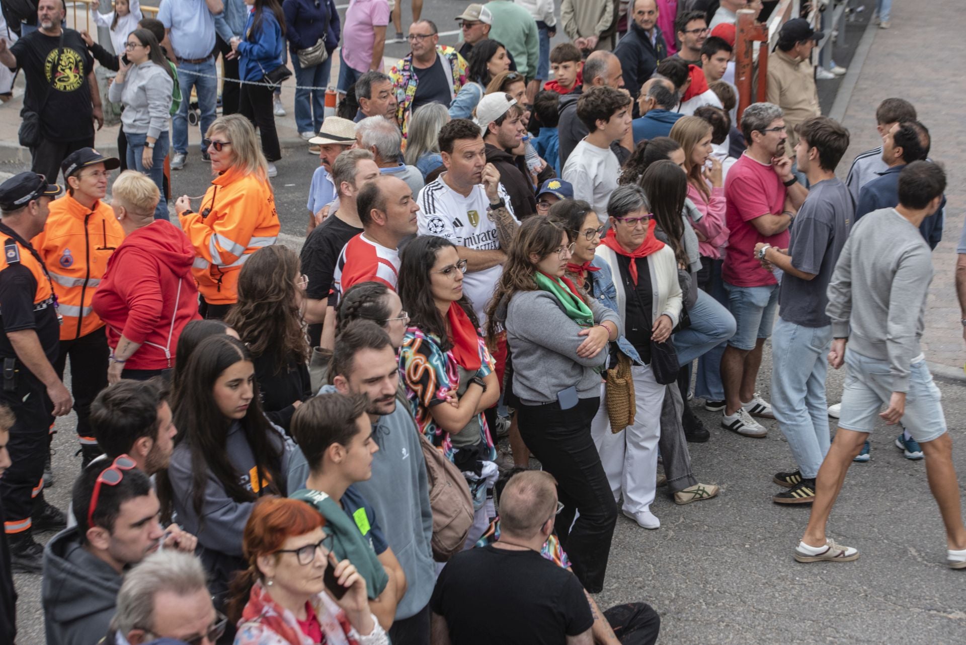 Fotos del ambiente en Cuéllar durante el primero de sus encierros