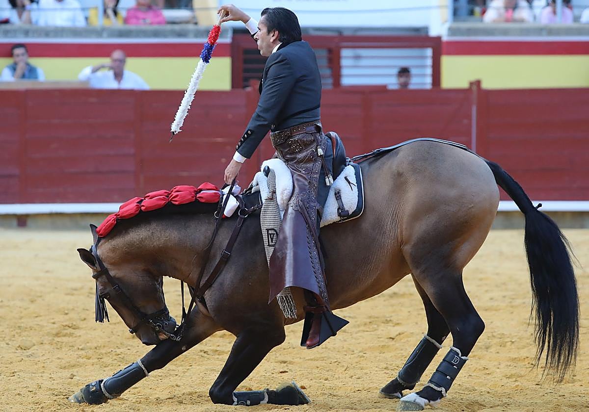 Ventura, a lomos de Bronce.