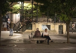 Una noche tropical del pasado mes de agosto en la Plaza Mayor de Segovia.