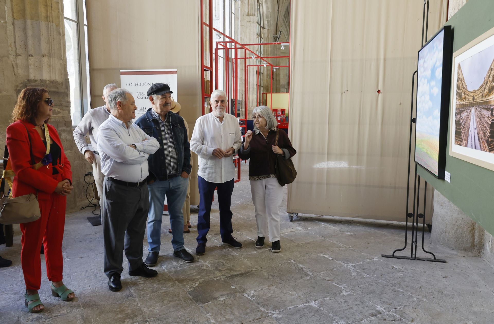 Así es la muestra &#039;Bourges&amp;Palencia 2025&#039; de Thieldon en el claustro de la Catedral