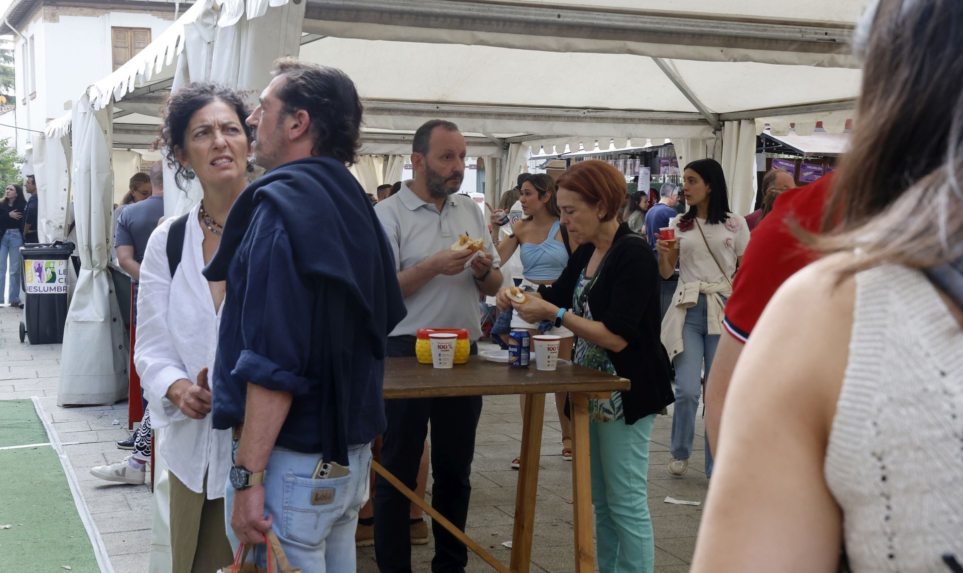 La oferta gastronómica de San Antolín llena las calles de gente