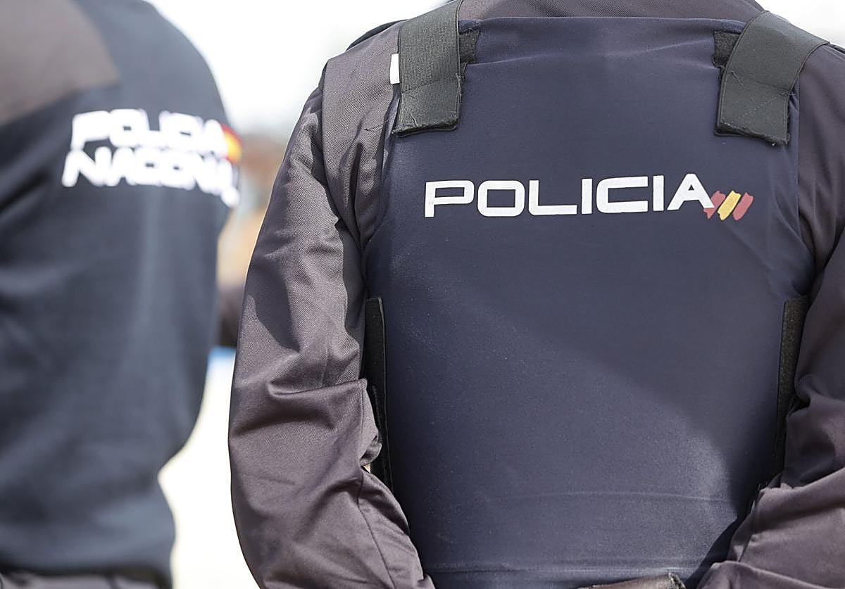 Intervienen 250 cajetillas de tabaco de contrabando a dos extranjeros