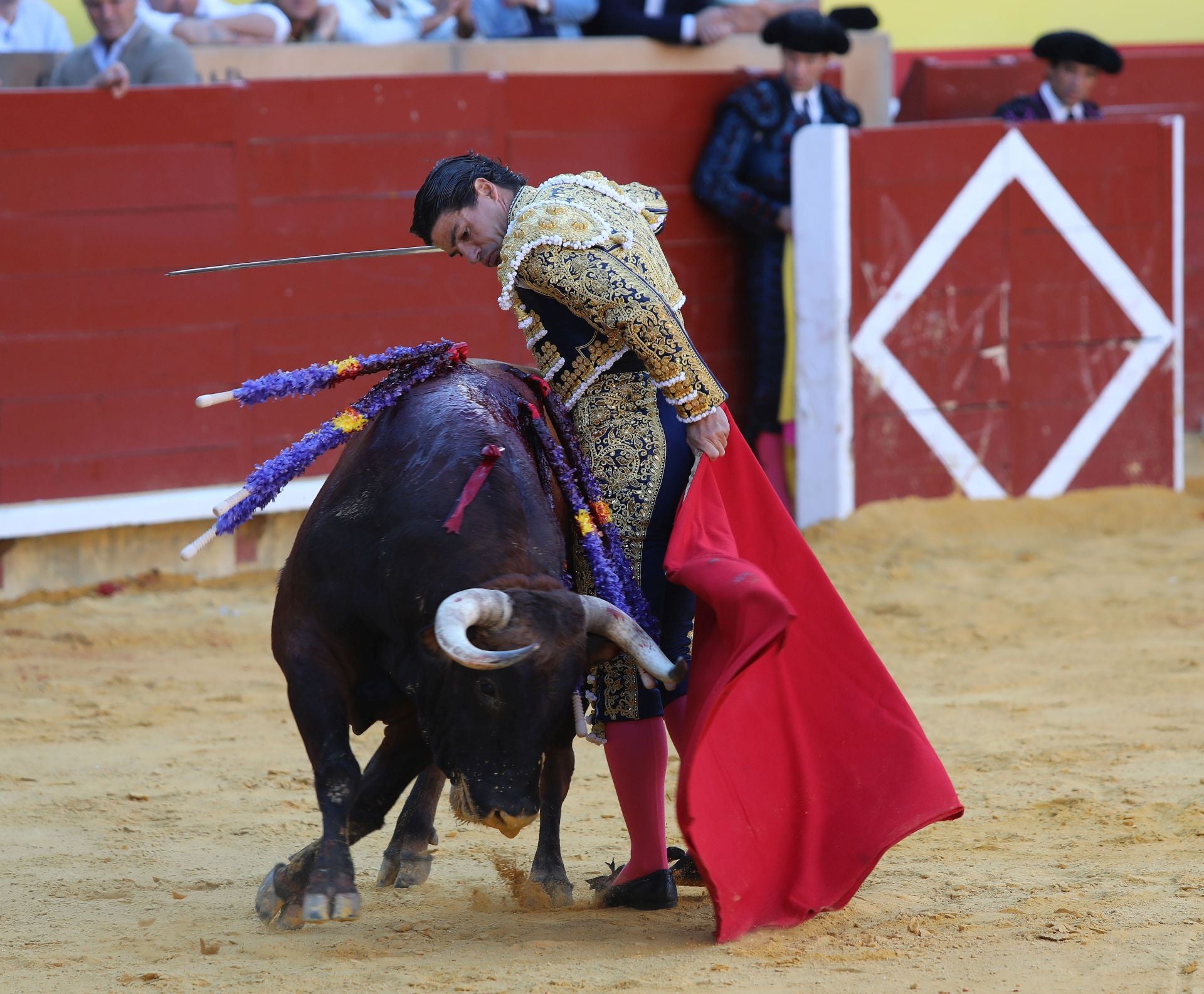 Así fue la corrida de Castella, Manzanares y Aguado en Palencia