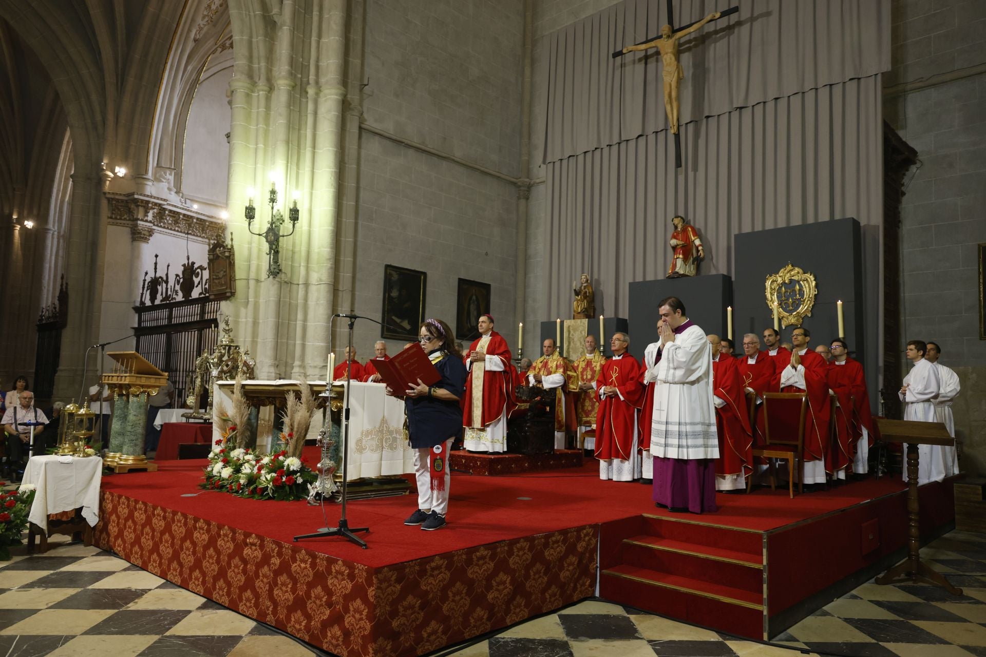 La Catedral de Palencia, a rebosar en la misa por San Antolín