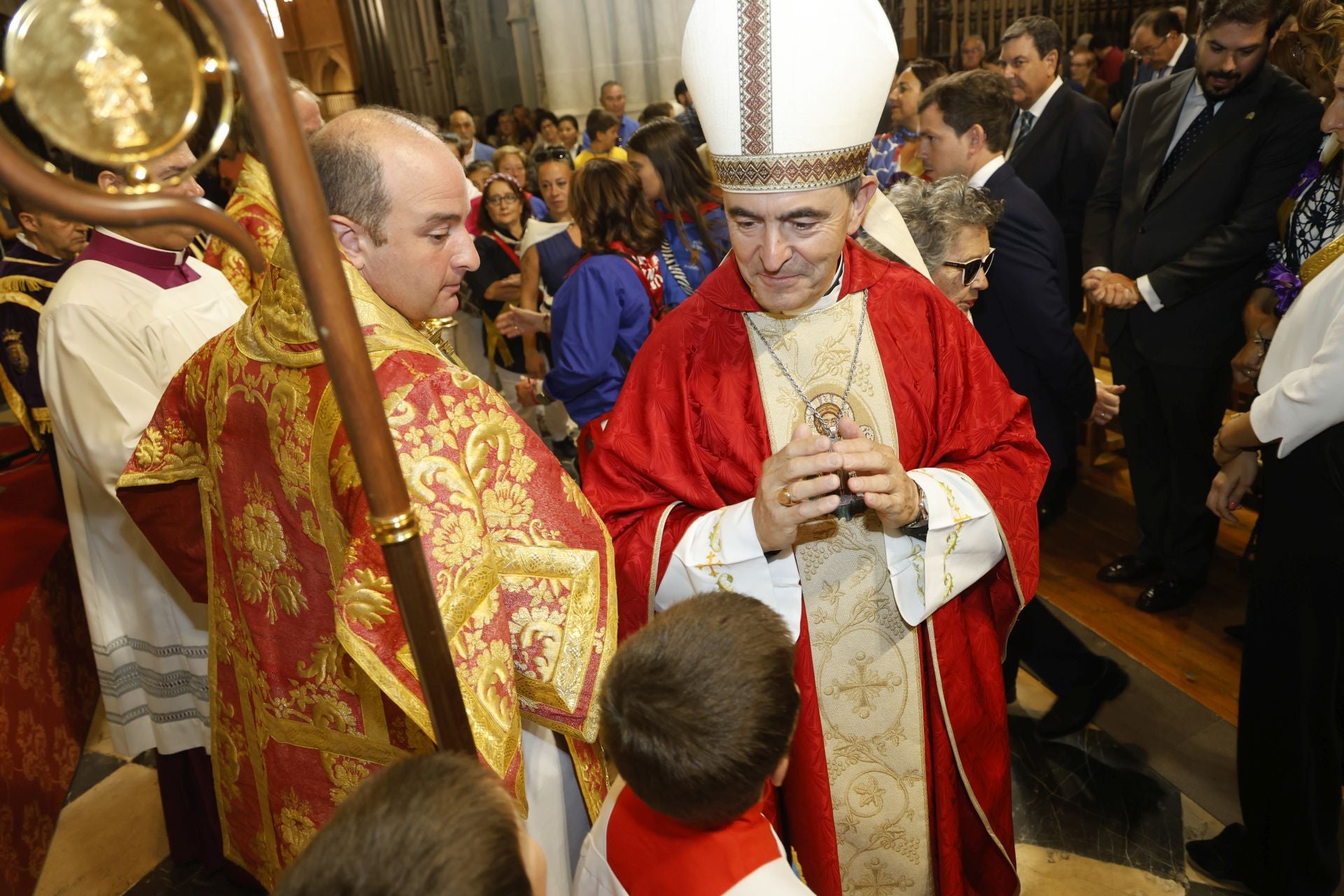 La Catedral de Palencia, a rebosar en la misa por San Antolín