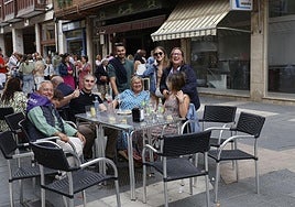 Los palentinos llenan las calles por San Antolín