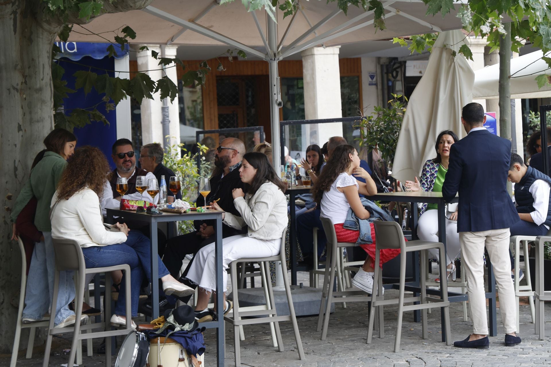 Los palentinos llenan las calles por San Antolín