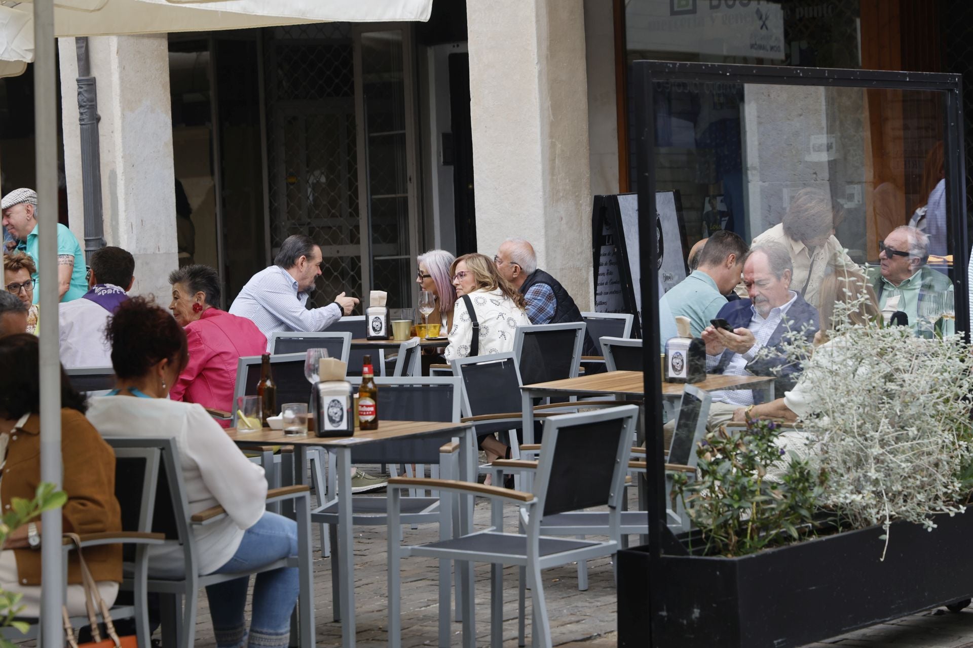 Los palentinos llenan las calles por San Antolín