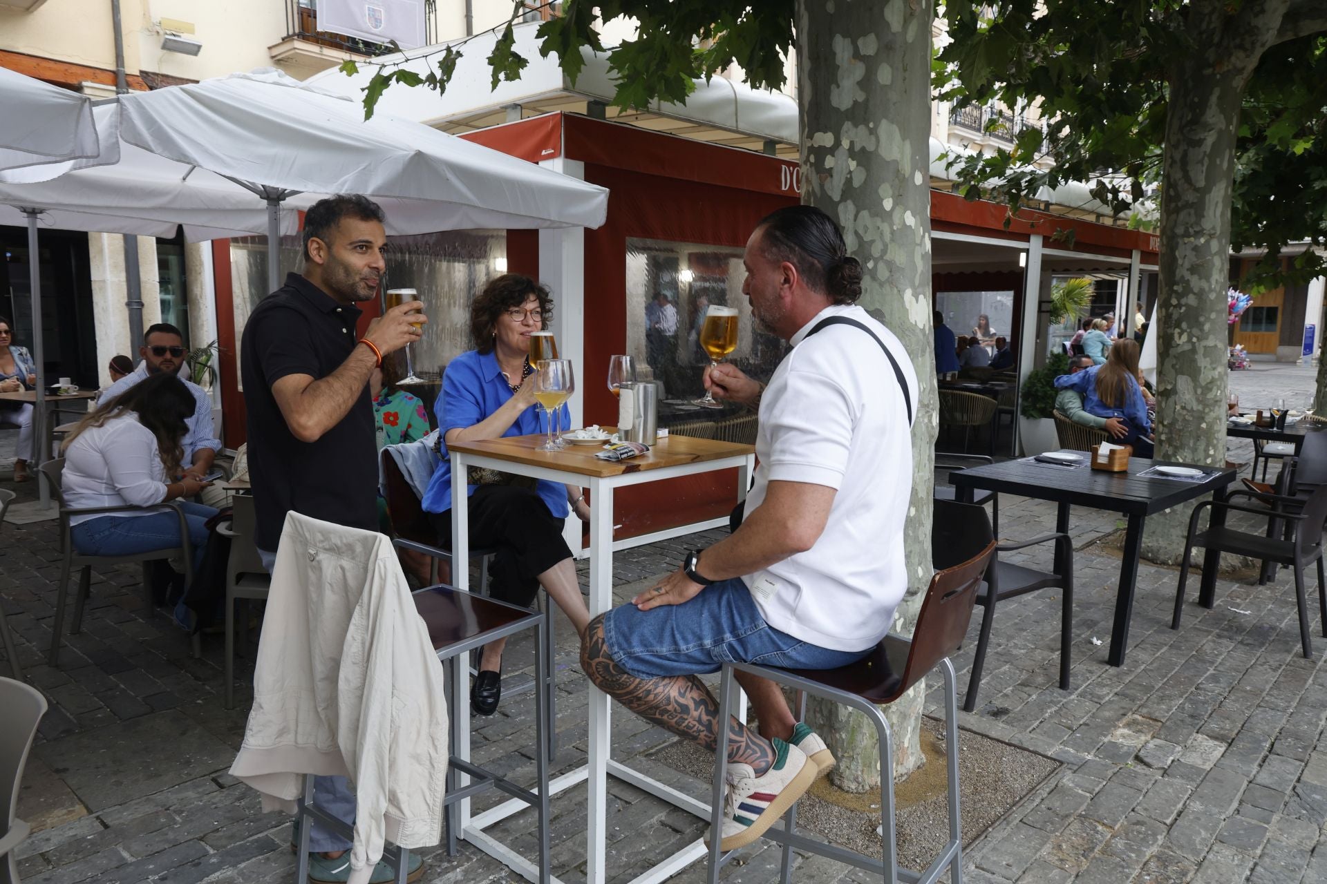 Los palentinos llenan las calles por San Antolín