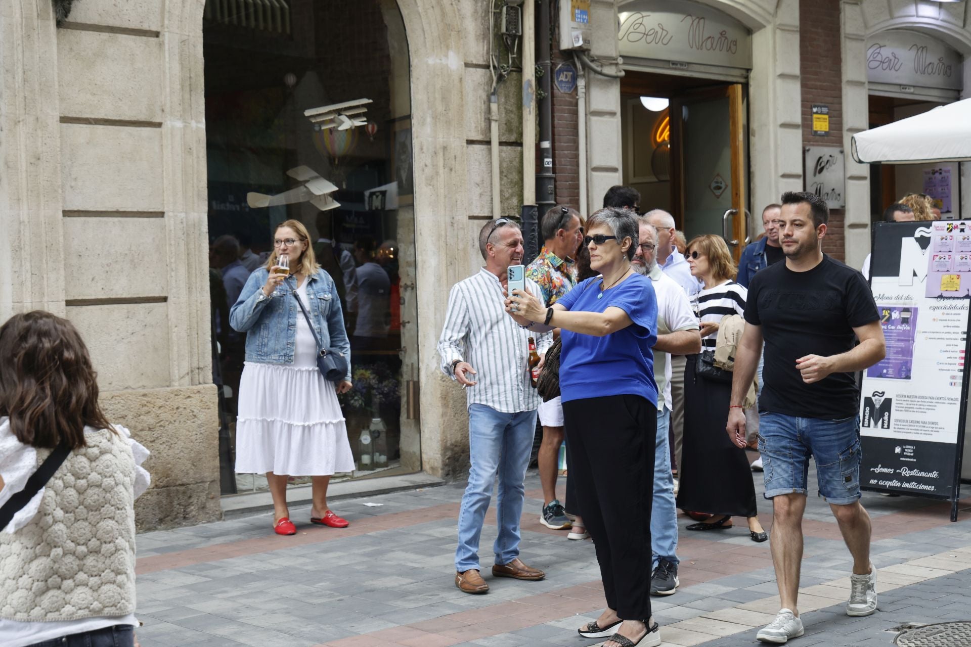 Los palentinos llenan las calles por San Antolín