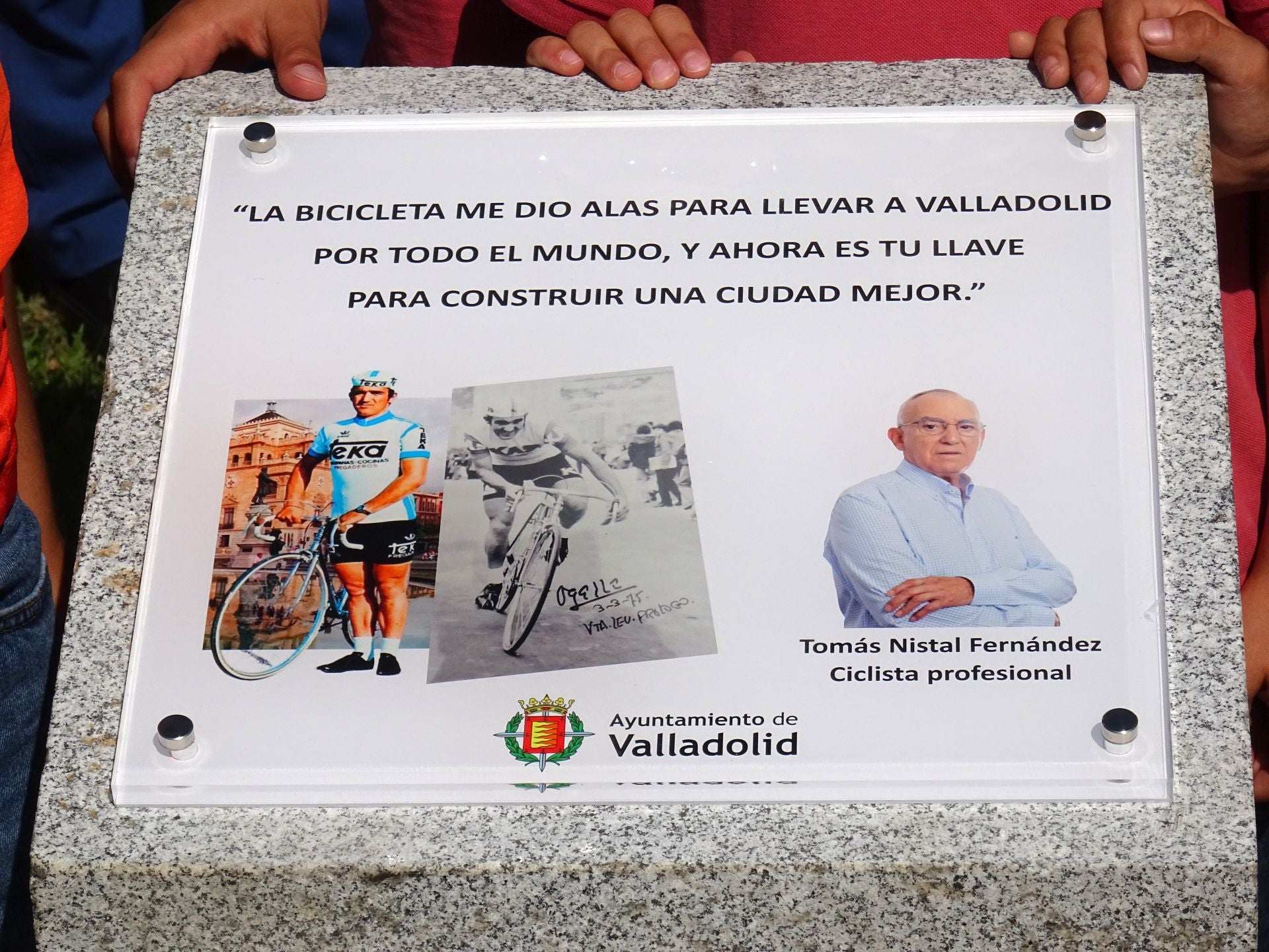 El nuevo carril bici del Camino Viejo de Simancas luce el nombre de Tomás Nistal